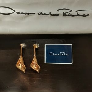 Oscar de la Renta earrings